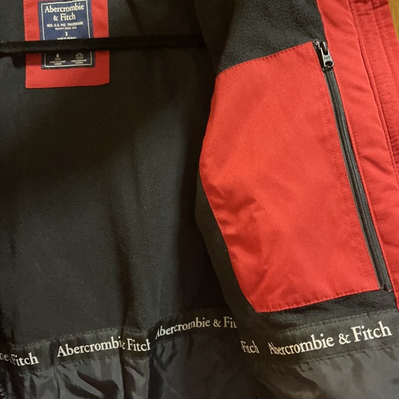 Abercrombie & Fitch tech jacket in S - Picture 8 of 8